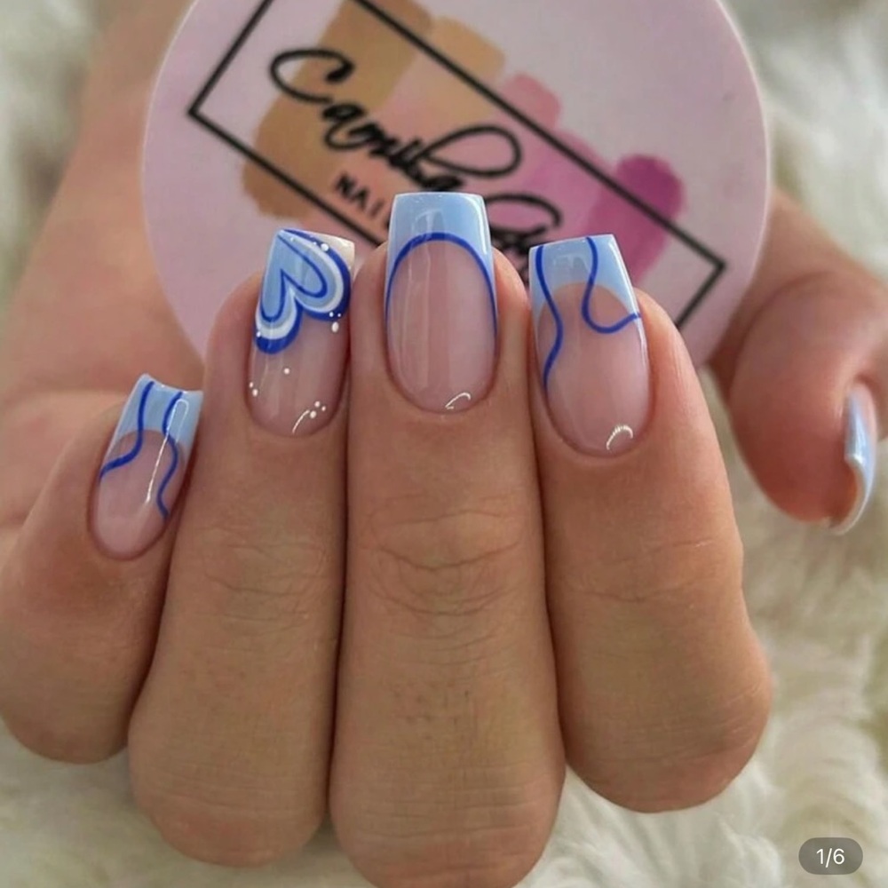 Blue Swirl Nail Art